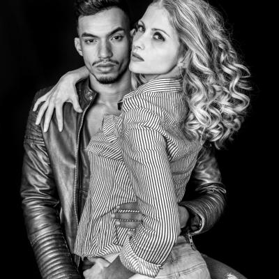 Shooting couple